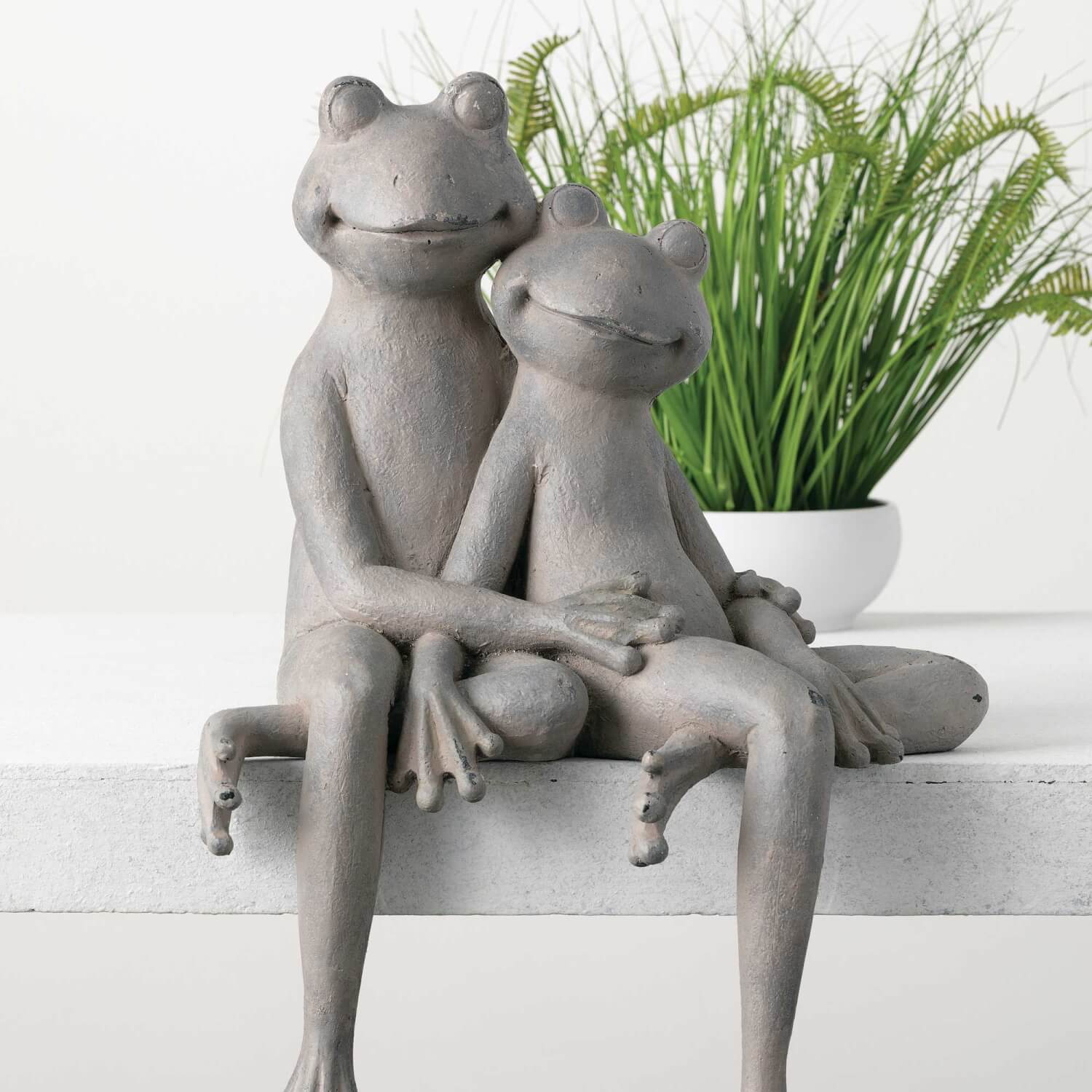 Happy Family of Frog Statues Elevate Home Decor - Outdoors
