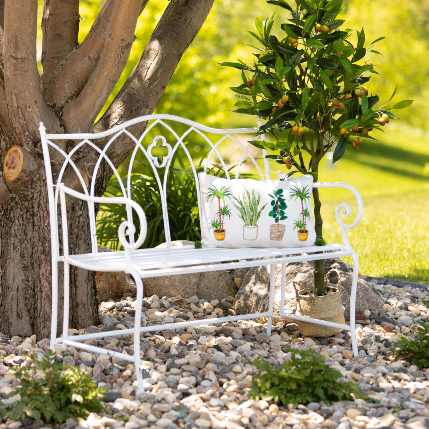 White Metal Garden Bench Elevate Home Decor - Outdoors