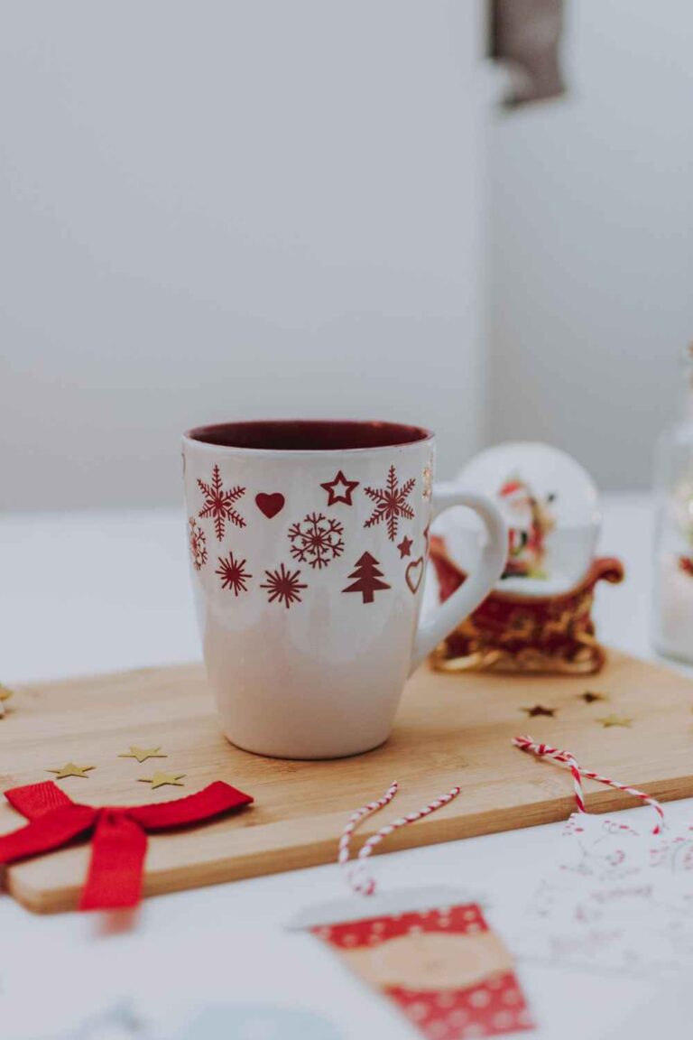 Christmas Coffee Table Decor: 10 Ideas to Style Your Table
