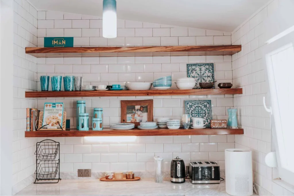 Floating shelf accent wall in the kitchen