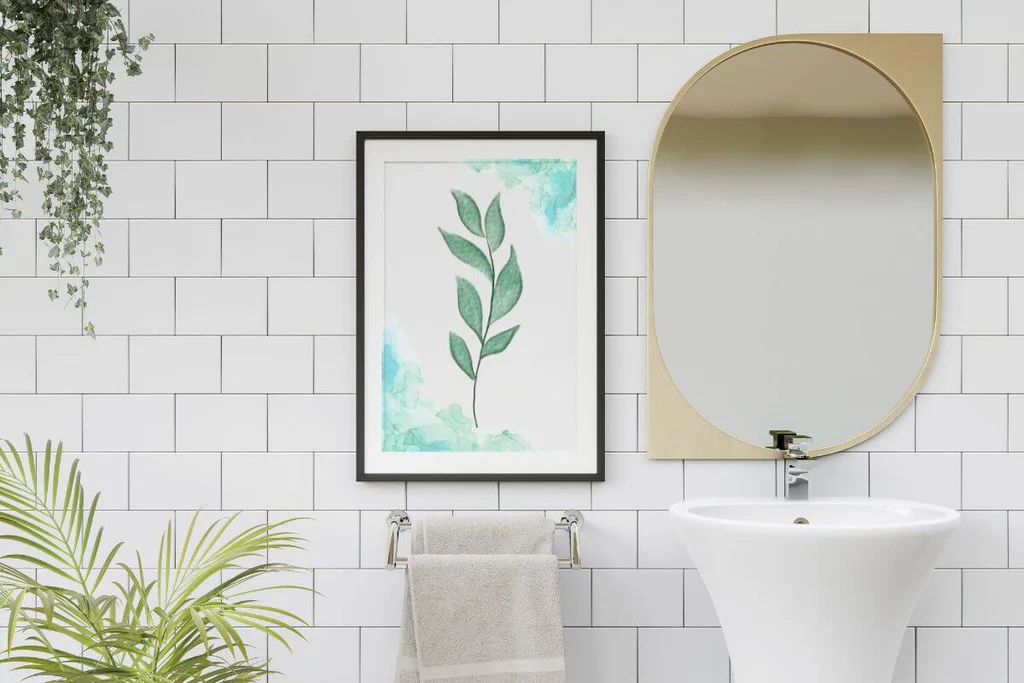 Leaf inspired artwork in the bathroom