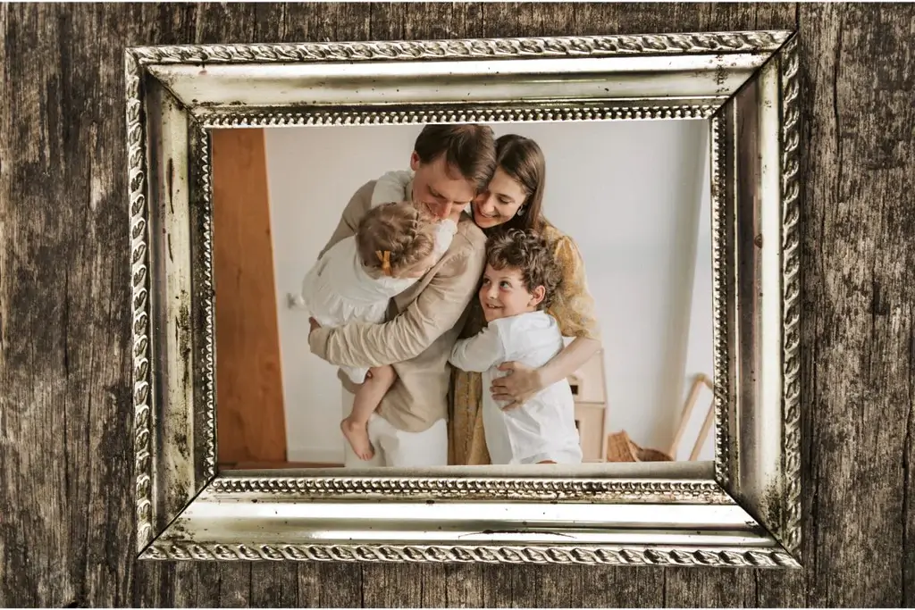 Metal picture frame with a family photo